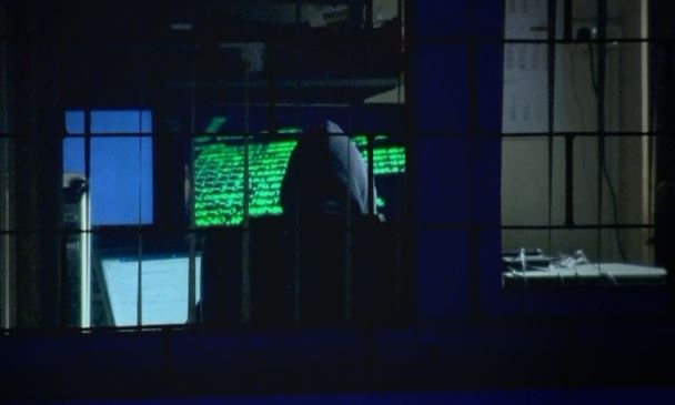 Арестуваха трима бизнесмени за кражби за милиони Те са инвестиционни